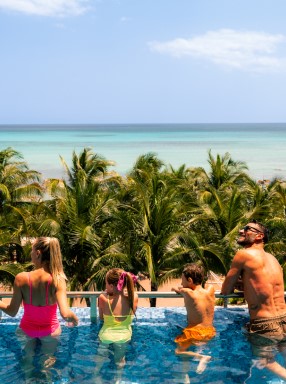 GENERATIONS RIVIERA MAYA