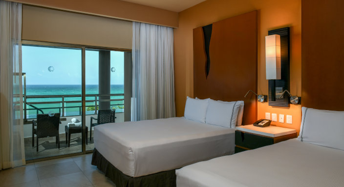 Ocean front Three Bedroom Swim-Up