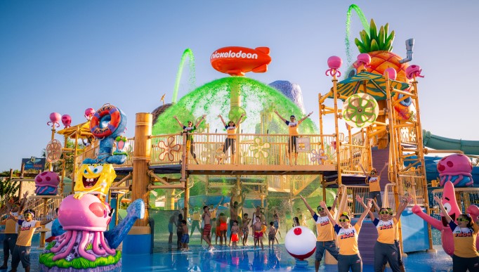 Enjoy access to the themed water park at Nickelodeon Riviera Maya, Aqua Bites, exclusive member access to Nick Bistro, locker area, as well as live shows at the Main Stage and Orange Carpet.